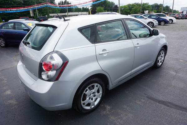 2010 Pontiac Vibe 2 4L - - by dealer - vehicle for sale in Greenville, OH – photo 3