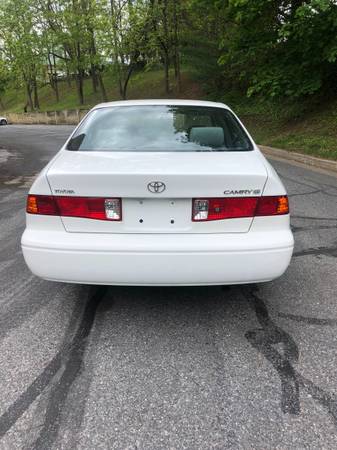2001 Toyota Camry LE - - by dealer - vehicle for sale in Owings Mills, MD – photo 3