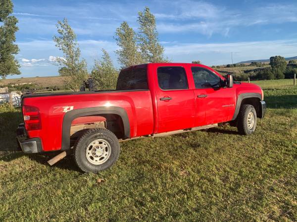 2008 Chevy 2500 HD - cars & trucks - by owner - vehicle automotive... for sale in Saratoga, WY – photo 4