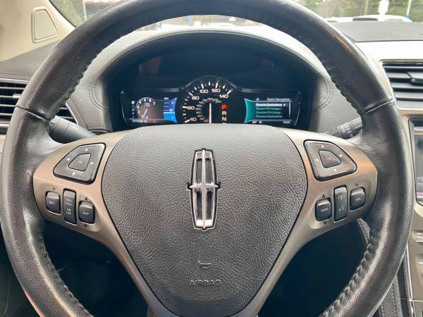 2012 Lincoln MKX V6 AWD Leather Sunroof Heated Seats Loaded Clean... for sale in Wausau, WI – photo 18