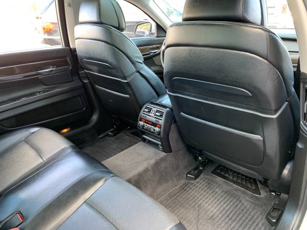 2009 BMW 7 Series 750LI Twin Turbo V8! Heat/Cooled seats! Luxury for sale in Portland, OR – photo 17