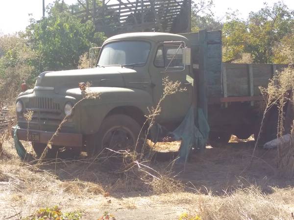 1952 International L-160 series dually flatbed for sale in Stockton, CA – photo 3