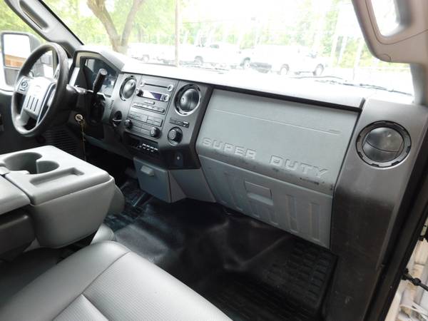 2012 Ford F-350 Super Duty XL 4x2 2dr Regular Cab Service Body for sale in Ponchatoula , LA – photo 13