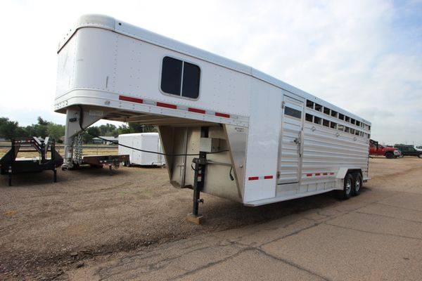 2017 Featherlite Trailers 9651 Horse Trailer - GET APPROVED!! for sale in Evans, CO – photo 2