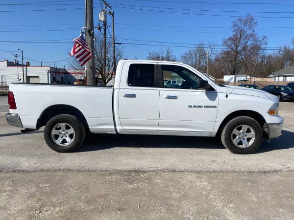 2011 DODGE RAM 1500 SLT 4X4 - - by dealer - vehicle for sale in Indianapolis, IN – photo 2