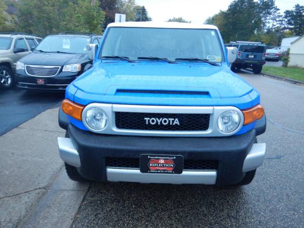 2007 Toyota FJ Cruiser 4WD 4dr Auto (Natl) for sale in Oakdale, MN – photo 2