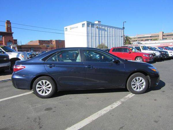 2017 Toyota Camry XLE AUTOMATIC (NATL) for sale in Lynn, MA – photo 6