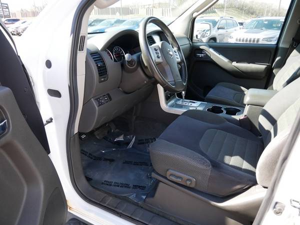 2008 Nissan Pathfinder 4WD 4dr V6 SE - - by for sale in South St. Paul, MN – photo 9