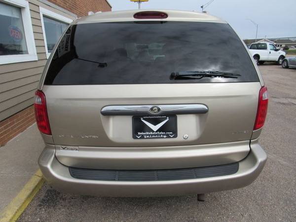 2003 Chrysler Town & Country - 3mo/3000 mile warranty! - cars & for sale in York, NE – photo 18