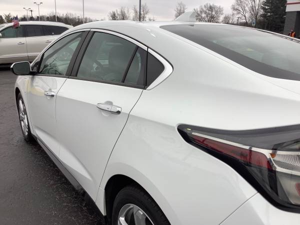 Low Mileage! 2017 Chevy Volt! One Owner! - cars & trucks - by dealer... for sale in Ortonville, MI – photo 12