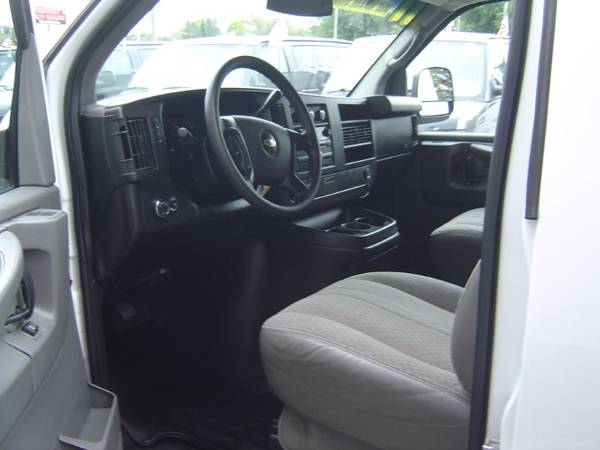2011 Chevrolet Express Passenger AWD 1500 135 1LT for sale in Waite Park, MN – photo 13