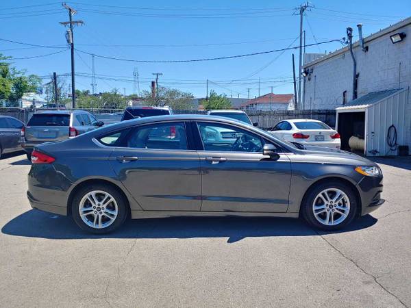 2018 Ford Fusion Gray Guaranteed Approval - - by for sale in Nashville, TN – photo 5