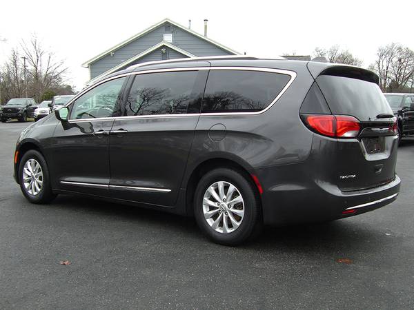 ★ 2020 CHRYSLER PACIFICA TOURING L with REMAINING FACTORY WARRANTY -... for sale in Feeding Hills, MA – photo 3