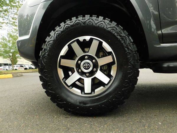 2013 Toyota 4Runner SR5 / 4X4 / LEATHER / SUNROOF / 1-OWNER / LIFTED... for sale in Portland, OR – photo 23