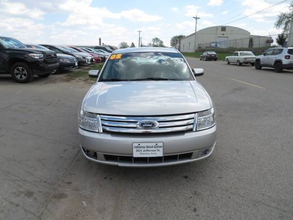 2008 Ford Taurus 4dr Sdn SEL FWD Clean Car 79, 000 miles 6, 999 for sale in Waterloo, IA – photo 4