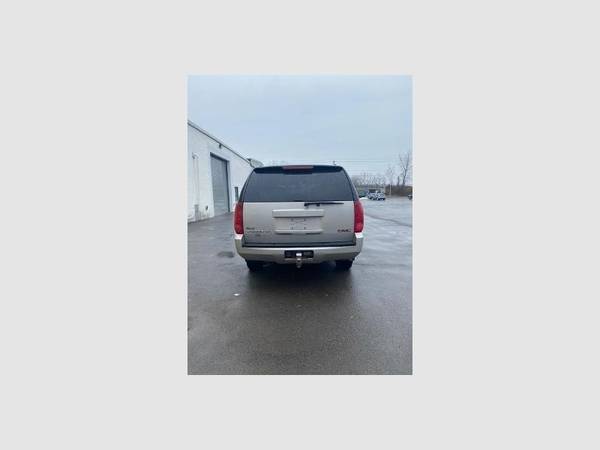 2007 GMC Yukon XL 4WD 4dr 1500 SLT - - by dealer for sale in Rome, NY – photo 8