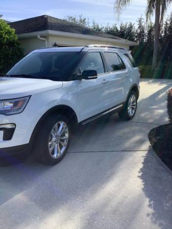 2018 Ford Explorer XLT 4WD - cars & trucks - by owner - vehicle... for sale in Sun City Center, FL – photo 4