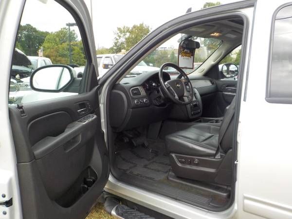 2011 Chevrolet Suburban LT SPORT Z71 4X4, POWER HEATED SEATS, THIRD for sale in Virginia Beach, VA – photo 13