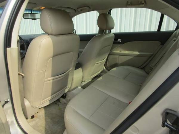 2006 Mercury Milan V6 Premier - cars & trucks - by dealer - vehicle... for sale in Wilmington, OH – photo 9