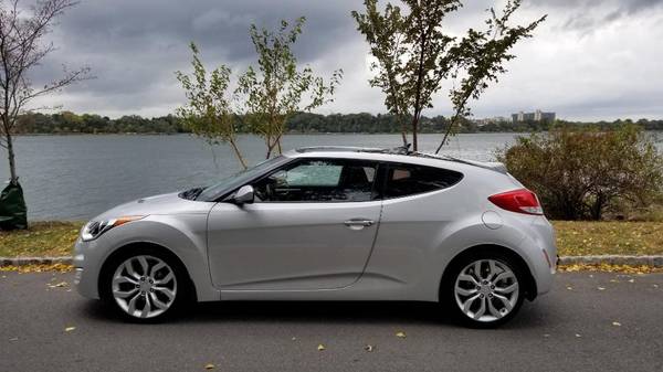 2012 Hyundai Veloster Manual 3dr Cpe for sale in Great Neck, CT – photo 17