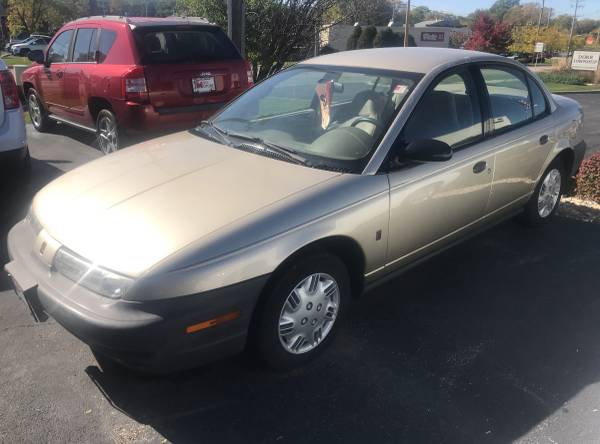 1997 SATURN S-SERIES SL1 - cars & trucks - by dealer - vehicle... for sale in Woodstock, IL – photo 2