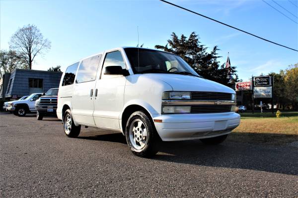 **RUST FREE**OUT OF STATE**2003 CHEVY ASTRO LS**ALL WHEEL DRIVE!** -... for sale in Lakeland, MN – photo 3