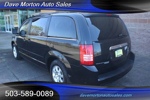 2008 Chrysler Town & Country Touring - - by dealer for sale in Salem, OR – photo 3