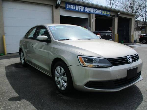 2014 Volkswagen Jetta SE PZEV 4dr Sedan 6A - - by for sale in Youngstown, OH – photo 3