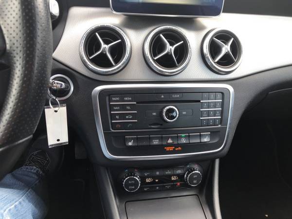 Mercedes Benz CLA 250 4dr Sedan Sports Coupe 4 MATIC Leather Clean for sale in Hickory, NC – photo 22