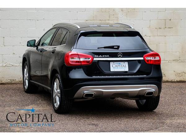 Sleek 2016 Mercedes-Benz GLA 250 Crossover w/Navigation, Keyless GO! for sale in Eau Claire, WI – photo 21
