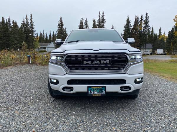2019 ram 1500 Limited Crew Cab - cars & trucks - by owner - vehicle... for sale in Soldotna, AK – photo 3