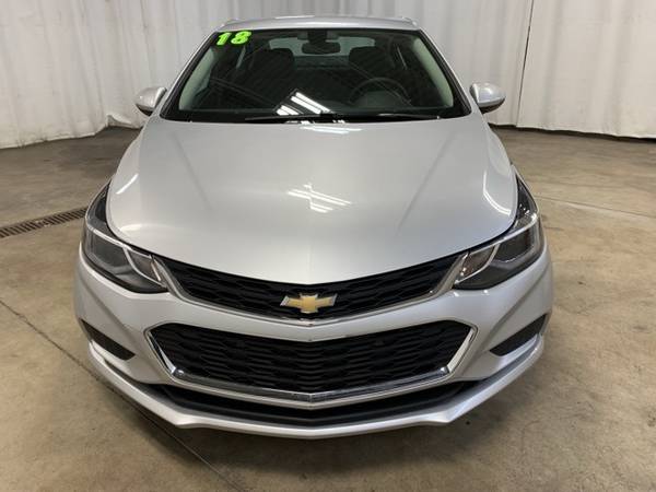 2018 Chevrolet Chevy Cruze LT - - by dealer - vehicle for sale in Newton Falls, OH – photo 4