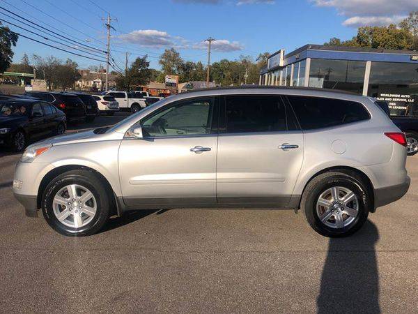 2011 Chevrolet Chevy Traverse LT 4dr SUV w/2LT - WE SELL FOR LESS, NO for sale in Loveland, OH