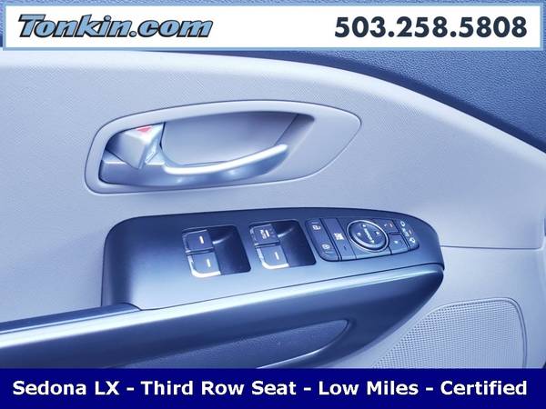 2017 Kia Sedona LX Passenger Van Certified for sale in Gladstone, OR – photo 12