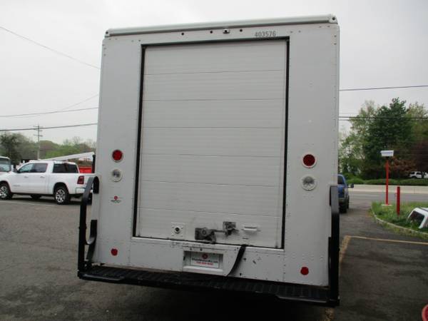 2017 Ford F-59 Commercial Stripped Chassis 22 STEP VAN, BOX TRUCK for sale in south amboy, ME – photo 5