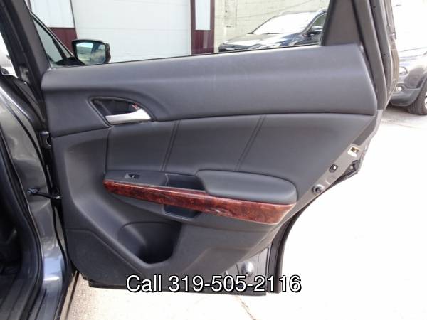 2010 Honda Crosstour 4WD EX-L - - by dealer - vehicle for sale in Waterloo, IA – photo 20