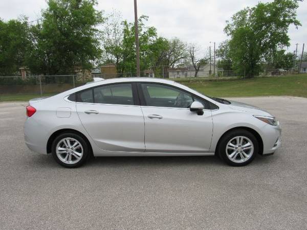 2017 Chevrolet Cruze LT Auto - - by dealer - vehicle for sale in Killeen, TX – photo 2