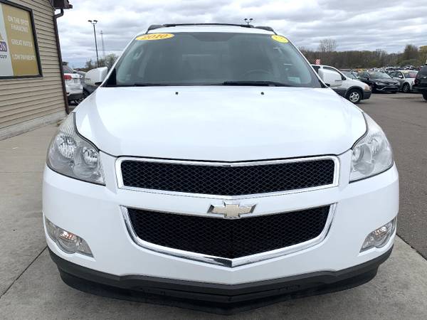 2010 Chevrolet Traverse FWD 4dr LT w/1LT - - by dealer for sale in Chesaning, MI – photo 2