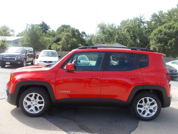 2017 Jeep Renegade Latitude FWD - cars & trucks - by dealer -... for sale in Elkhart, IN – photo 4