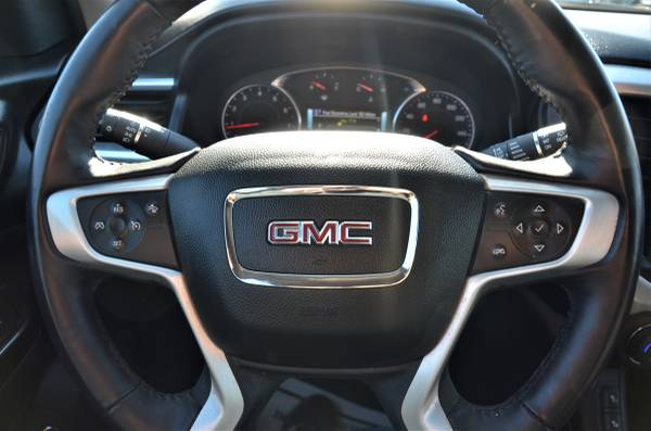 **2018 GMC ACADIA SLT2 AWD SUV!! CARPLAY/LKAS!! 35K MILES!! - cars &... for sale in Bohemia, NY – photo 18