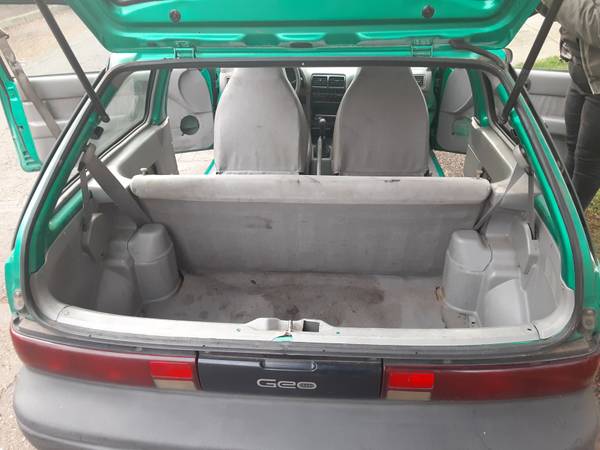 1993 Geo Metro XFi Hatchback - 50+ MPG - Reliable Transportation -... for sale in Portland, OR – photo 9