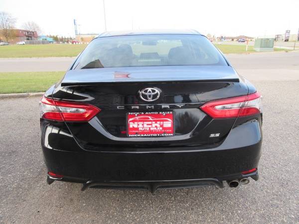 2018 Toyota Camry SE - - by dealer - vehicle for sale in Moorhead, ND – photo 4