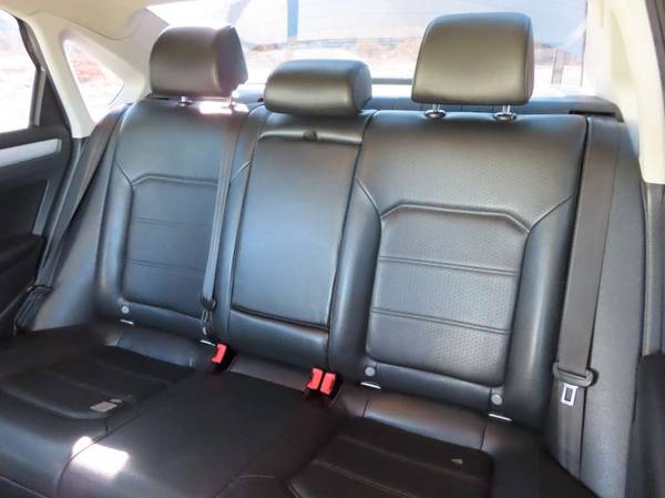 2012 VOLKSWAGEN PASSAT SE ................WOW WHAT A GREAT DEAL... for sale in Anderson, CA – photo 13