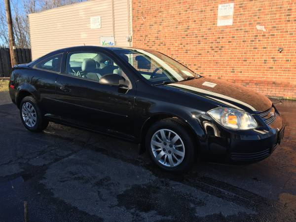 2010 Chevy Cobalt LS 2 dr NEW TIRES NO RUST HERE! for sale in Painesville , OH – photo 4