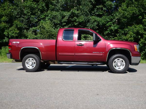 2008 GMC Sierra 2500HD SLE Ext. Cab 4WD for sale in Derry, VT – photo 6