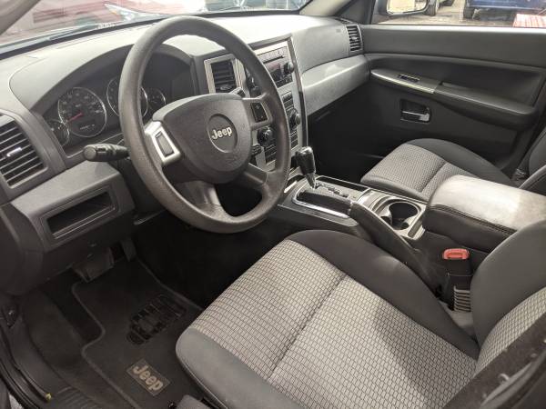 2010 JEEP GRAND CHEROKEE - cars & trucks - by dealer - vehicle... for sale in Albuquerque, NM – photo 5