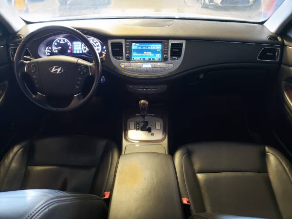 2011 Hyundai Genesis Luxury Sedan for sale in Kamuela, HI – photo 13