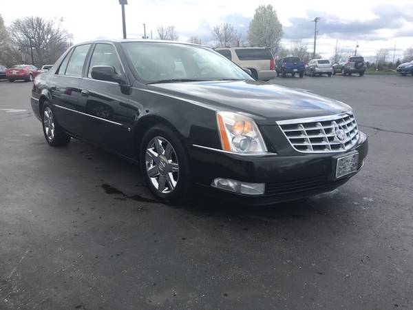 2006 Cadillac DTS Luxury II - PERFECT CARFAX! NO RUST! NO ACCIDENTS! for sale in Mason, MI – photo 5