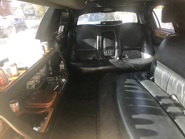 2005 Lincoln Towncar Limousine Special Edition - - by for sale in Brooklyn, NY – photo 8