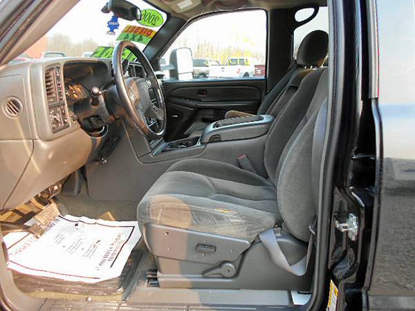 2006 Chevy Silverado 2500HD 4WD - Duramax Diesel - Crew Cab Short Bed for sale in Rockville, IN – photo 5